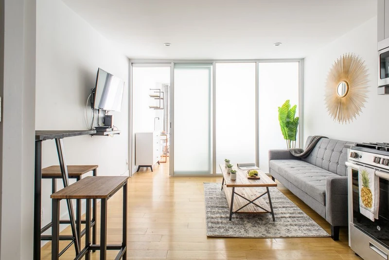 1 bedroom in Upper East Side photo 2