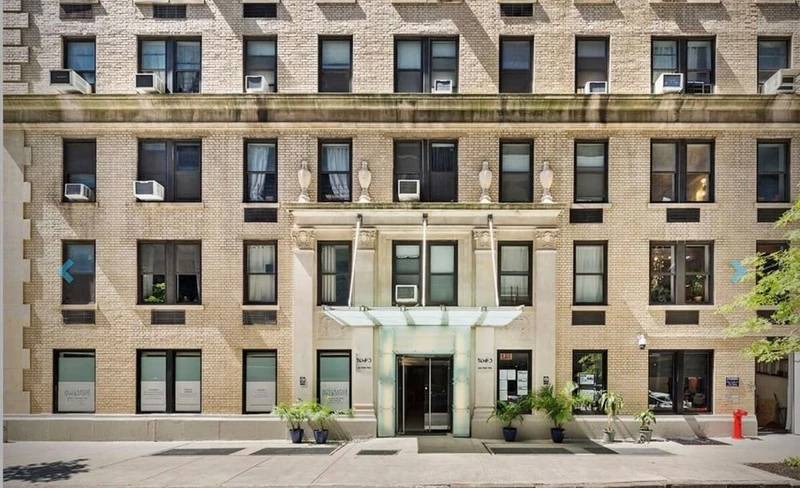 a studio in Upper West Side photo 8