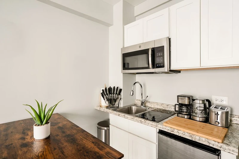 a studio in Upper West Side photo 3