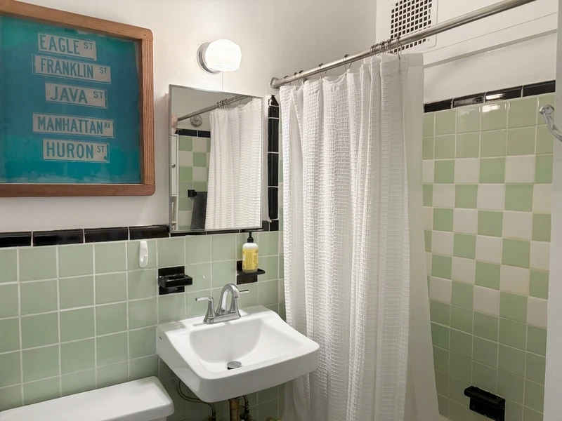 a room in East Village photo 4