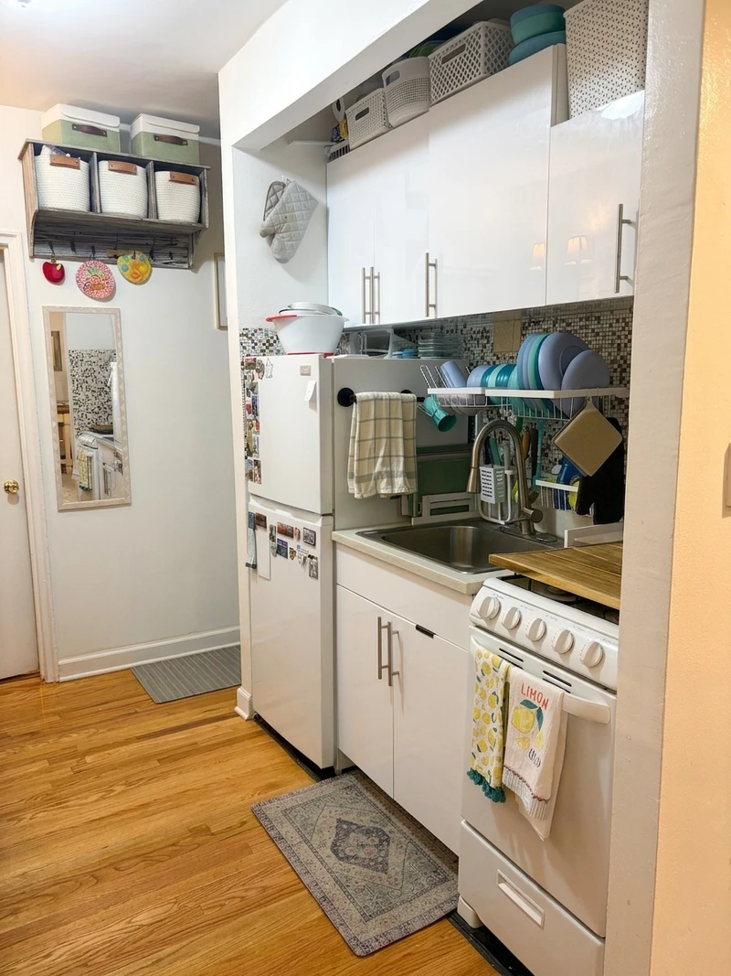 a room in East Village photo 5