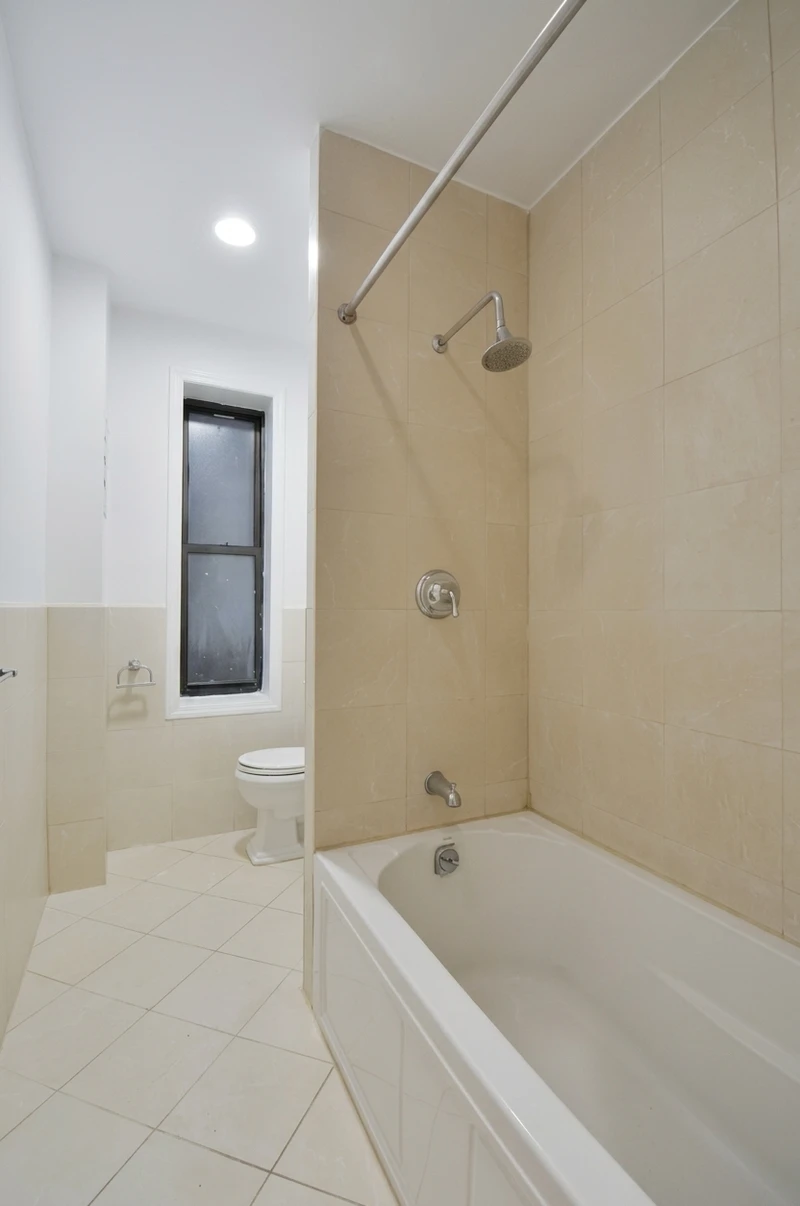 3+ bedroom in Morningside Heights photo 2