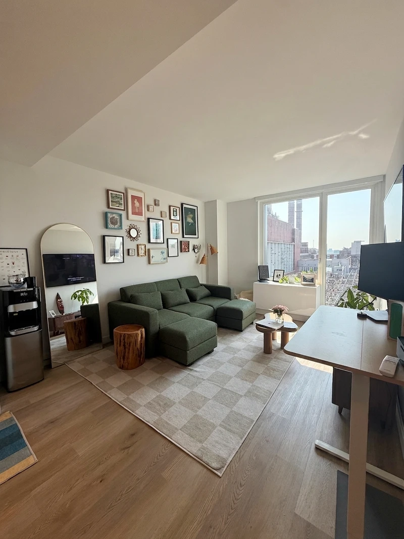 1 bedroom in East Village photo 7