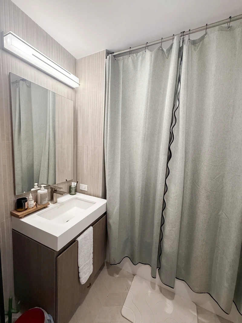 1 bedroom in East Village photo 11
