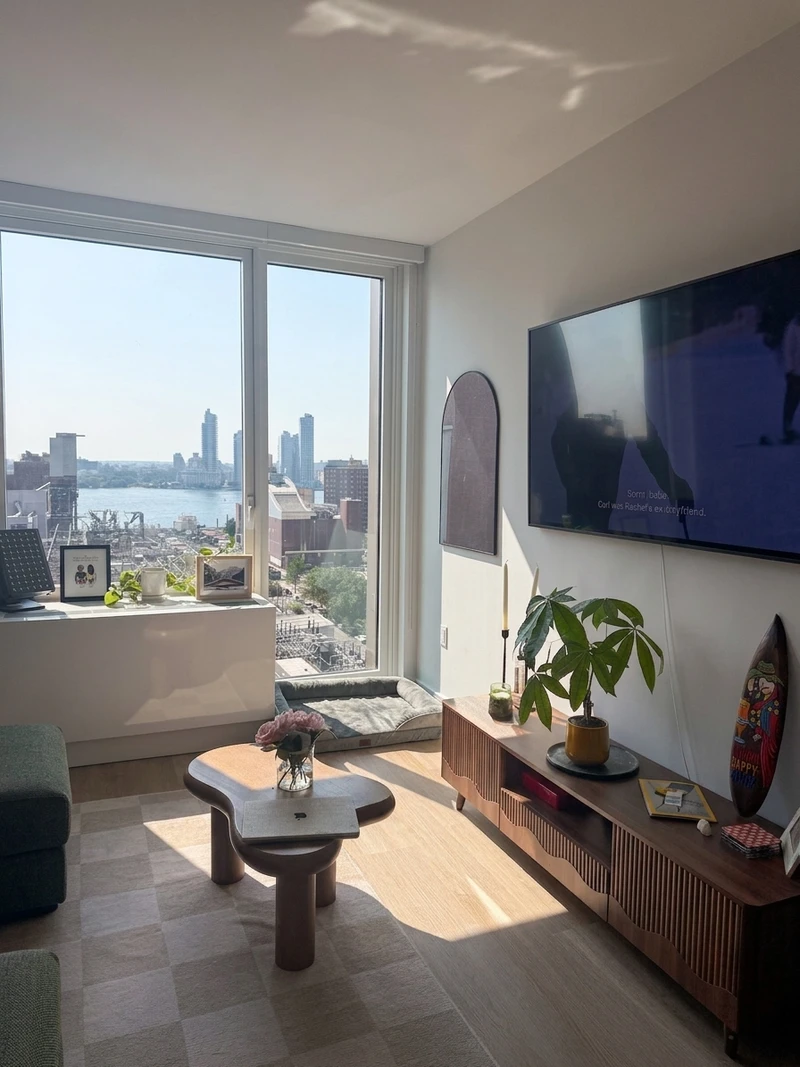 1 bedroom in East Village photo 5