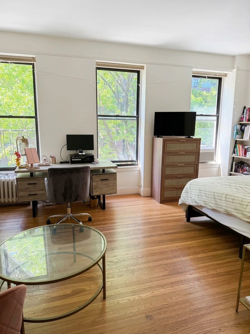 1 bedroom in Upper West Side photo 2