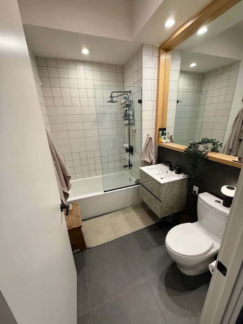 private room in Greenpoint photo 8