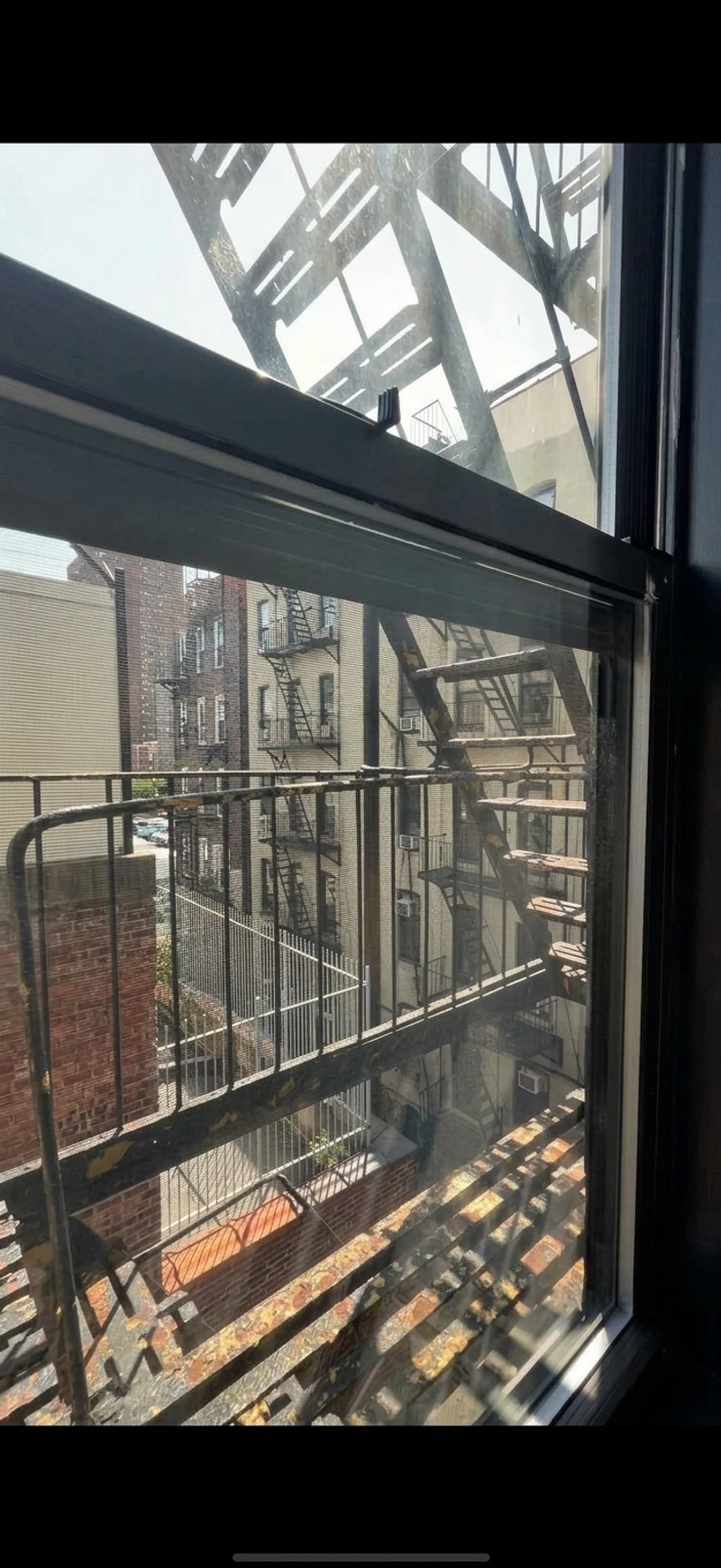 private room in East Harlem photo 3