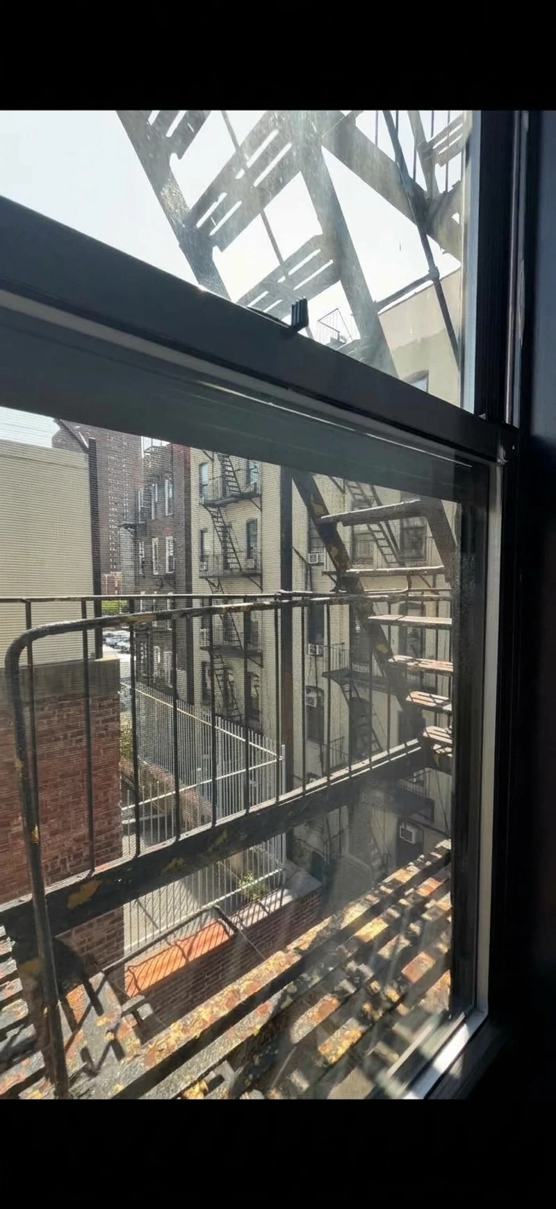 private room in East Harlem photo 3