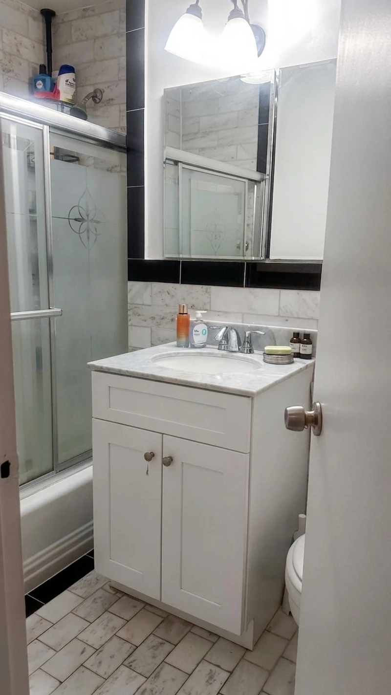 a studio in Upper East Side photo 6