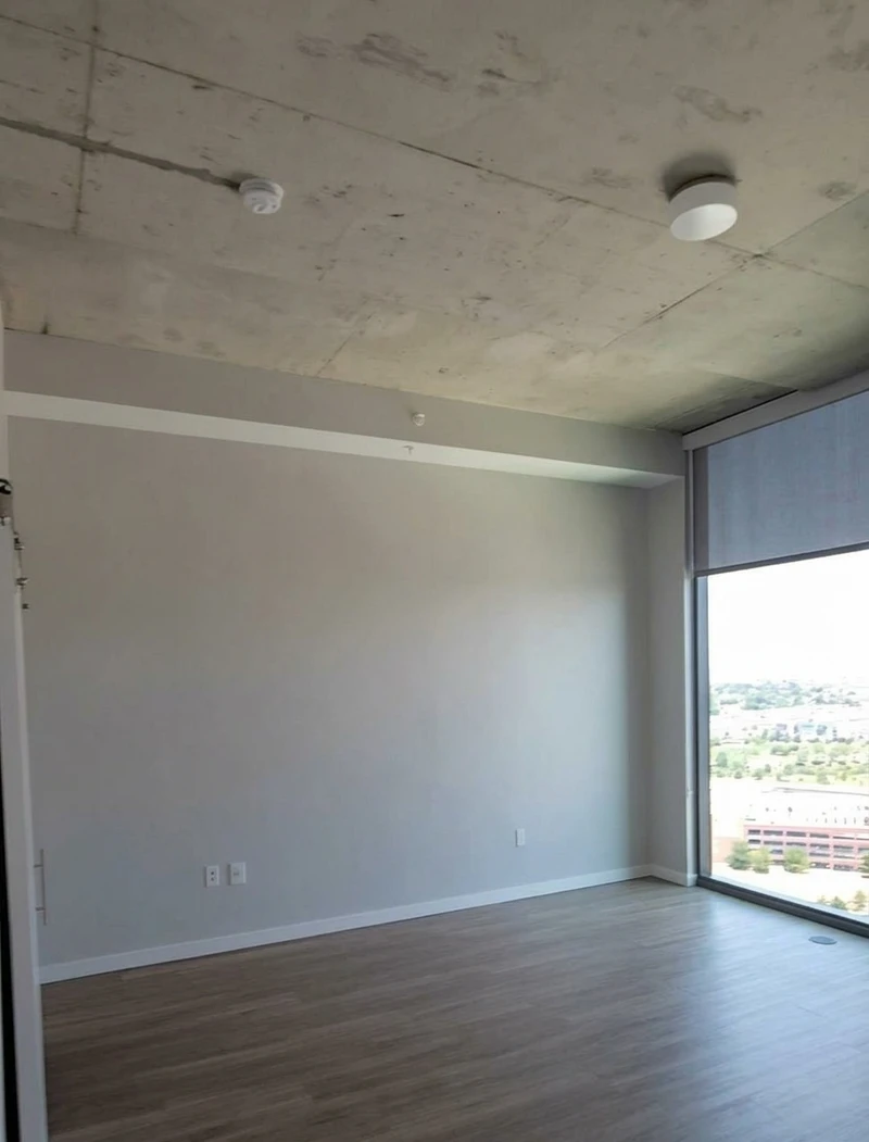 a studio in Ballpark District photo 4
