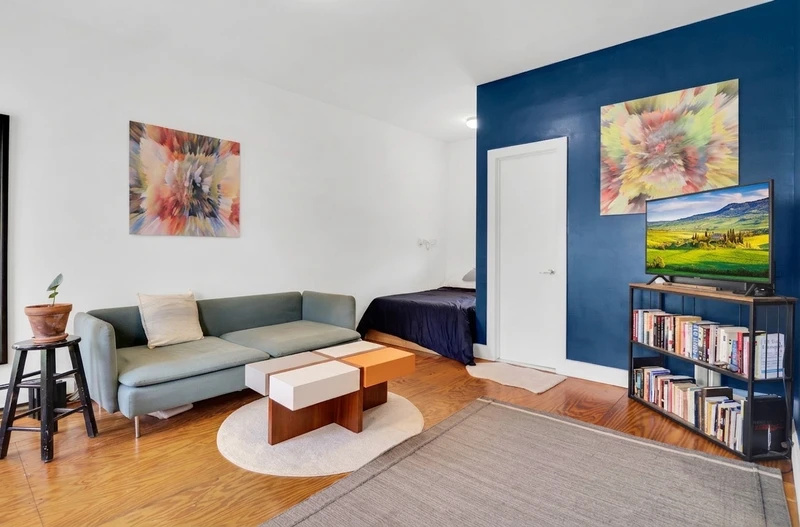 a studio in Williamsburg photo 5