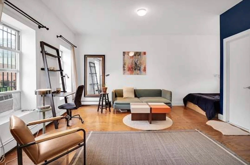 a studio in Williamsburg photo 3