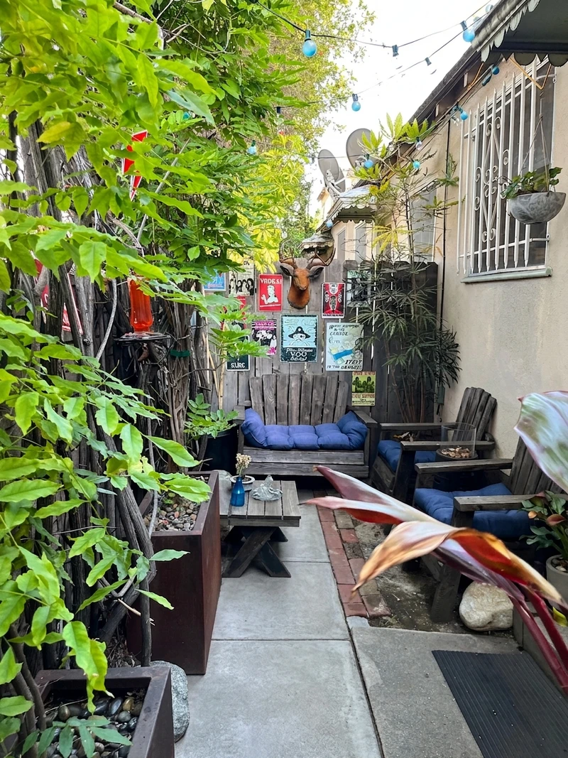 1 bedroom in Central LA photo 7