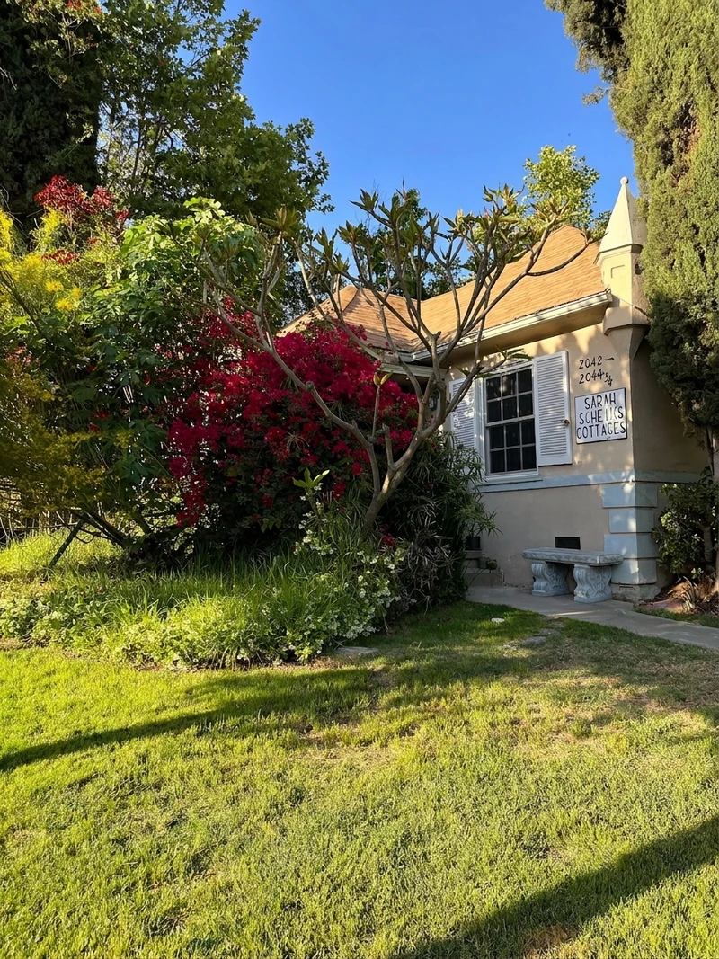 1 bedroom in Central LA photo 10
