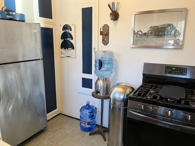 1 bedroom in Central LA photo 10