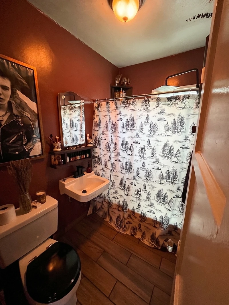 1 bedroom in Central LA photo 15
