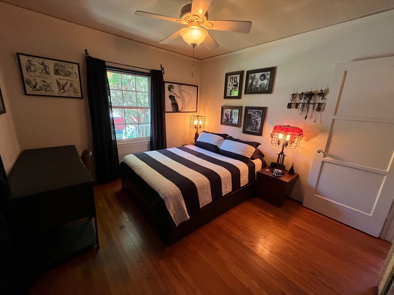 1 bedroom in Central LA photo 2