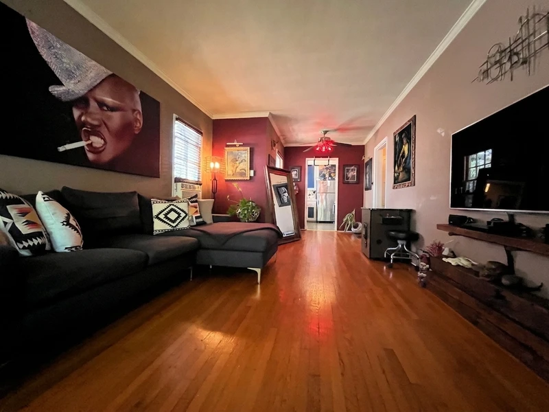 1 bedroom in Central LA photo 5