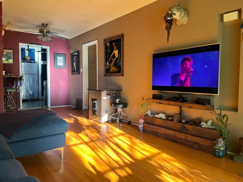 1 bedroom in Central LA photo 3