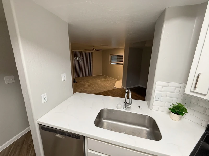 1 bedroom in South Scottsdale photo 12