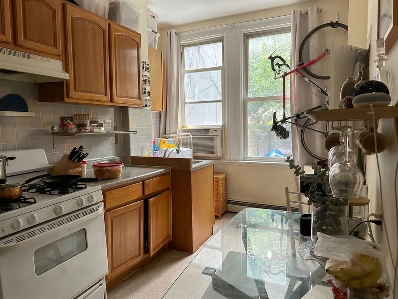 1 bedroom in Williamsburg photo 2