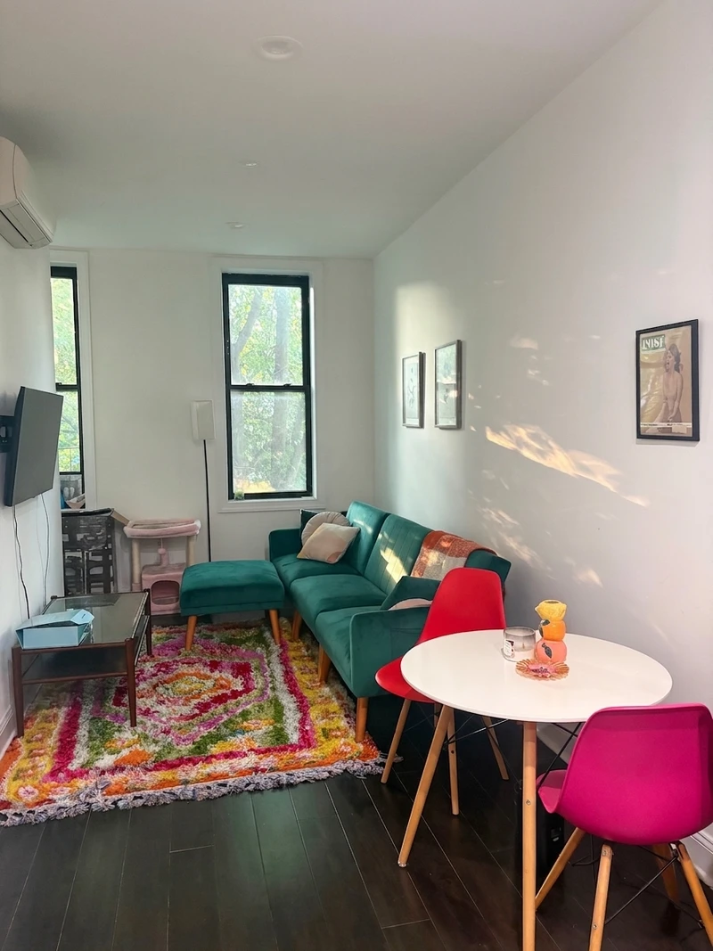 1 bedroom in Bushwick photo 2