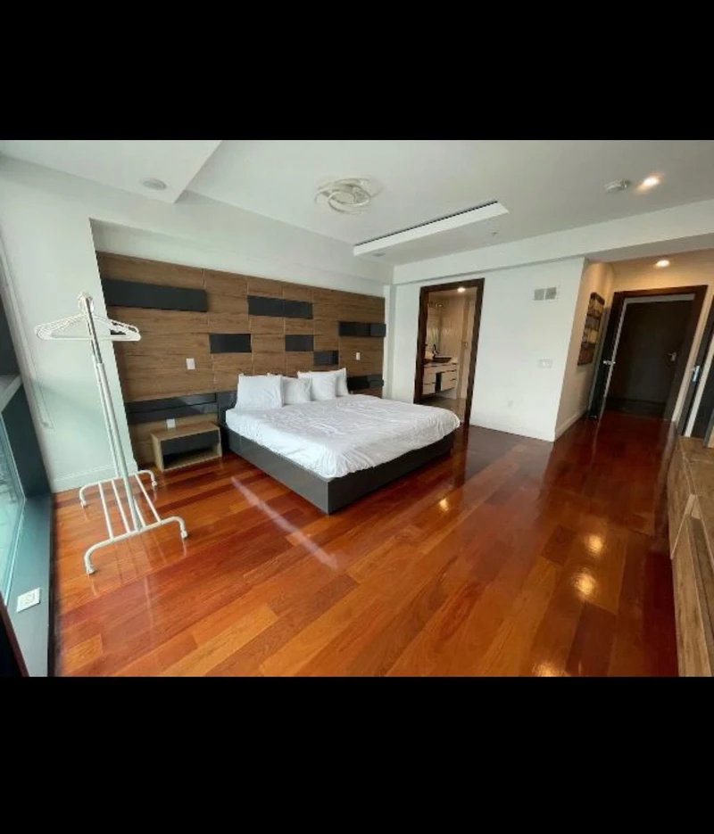 2 bedroom in Journal Square photo 3