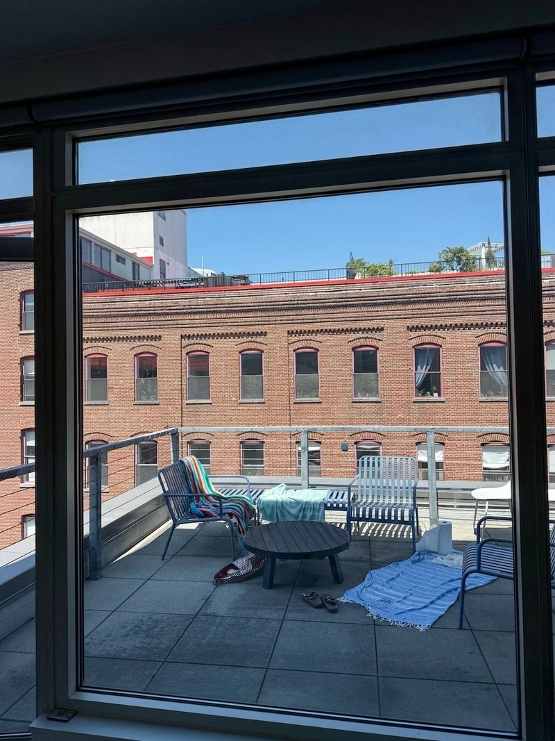 a room in Williamsburg photo 3