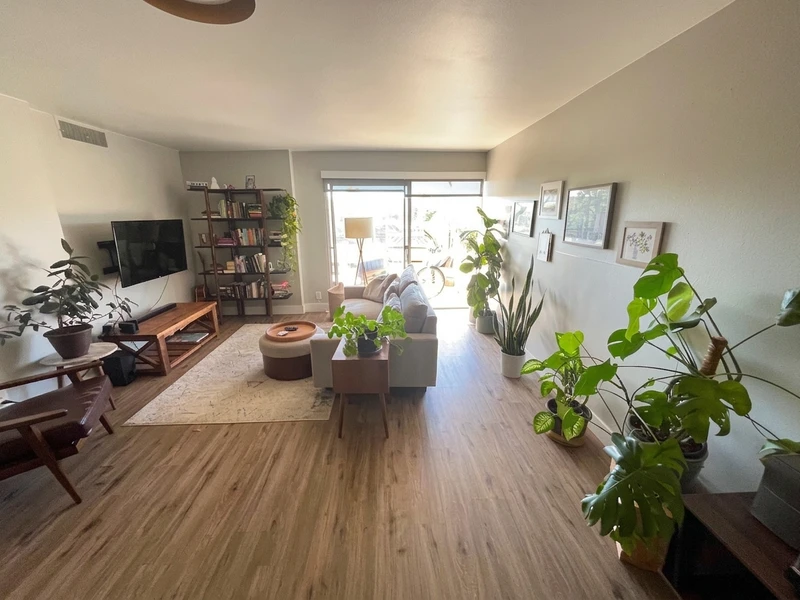 2 bedroom in Cheesman Park photo 6