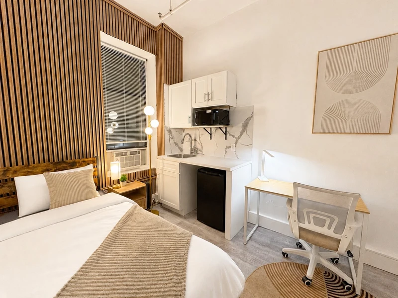 a studio in Upper West Side photo 3