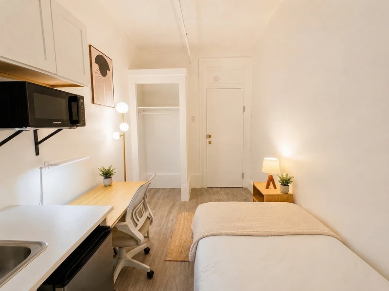 a studio in Upper West Side photo 2