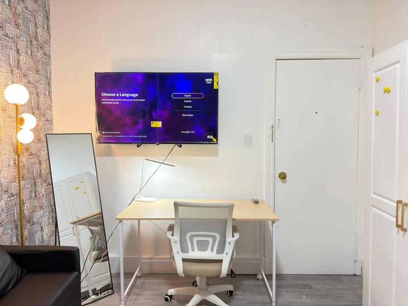 private room in Upper West Side photo 8