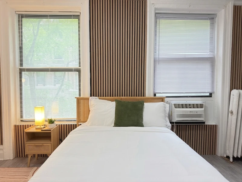 a studio in Upper West Side photo 7