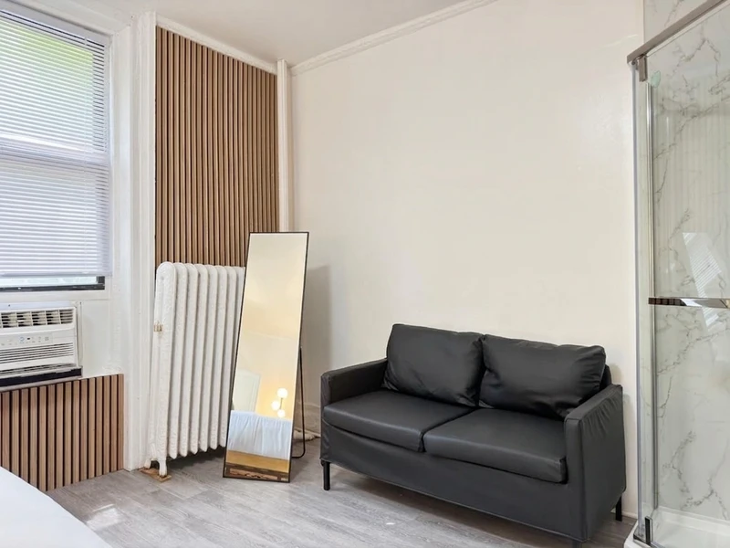 a studio in Upper West Side photo 8