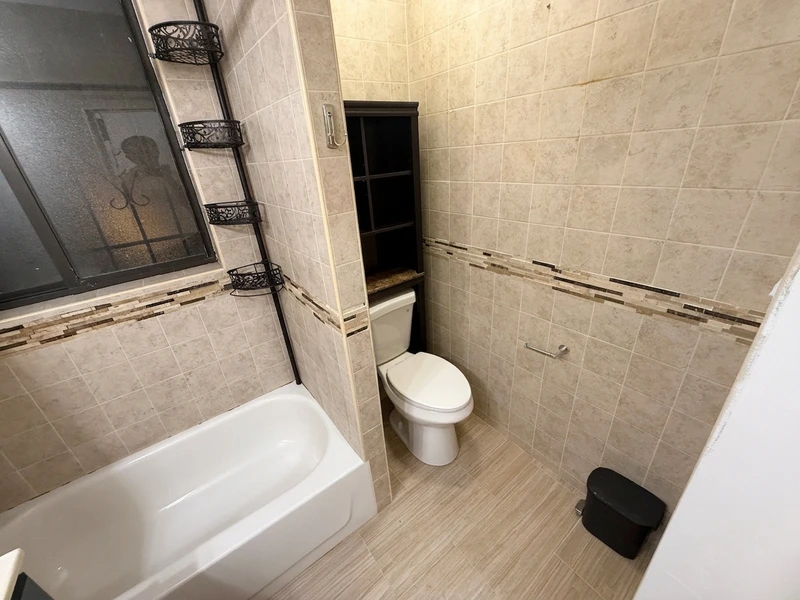 a studio in Upper West Side photo 9