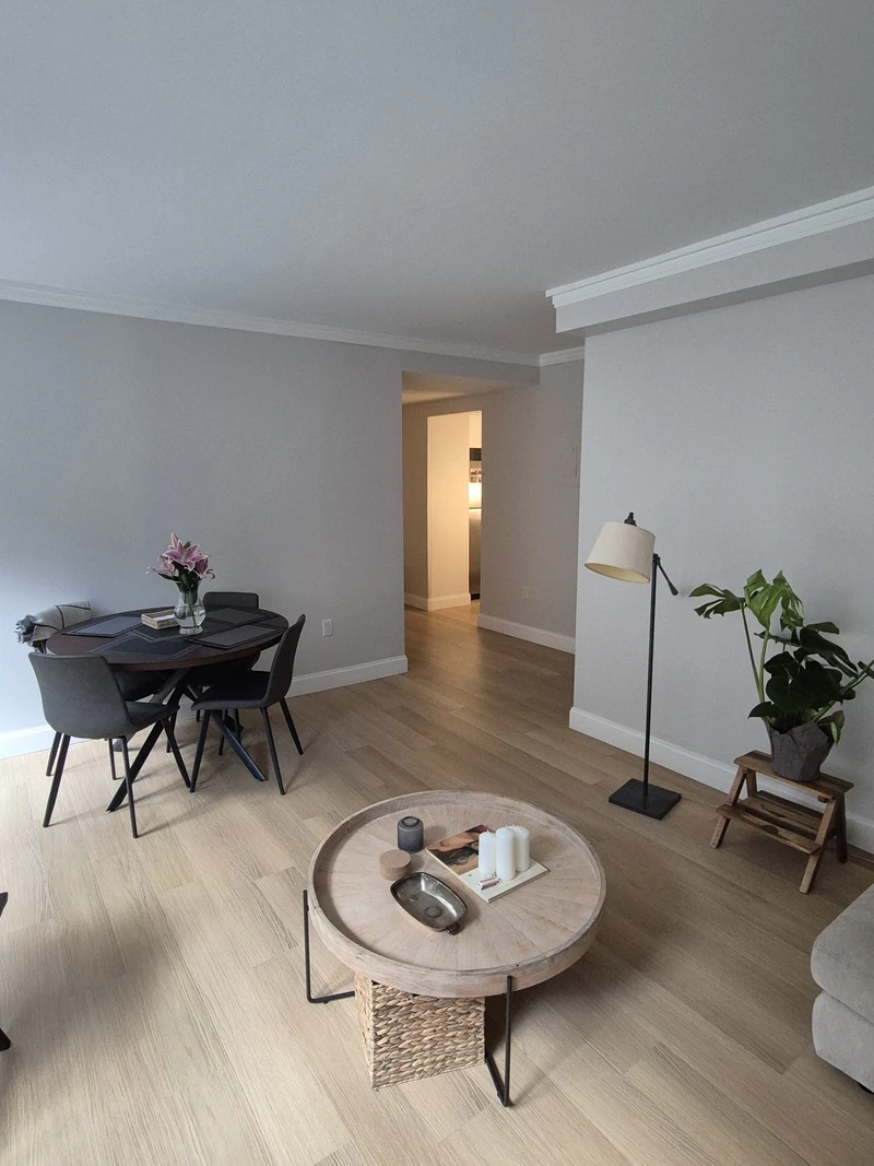 1 bedroom in Lincoln Square photo 4