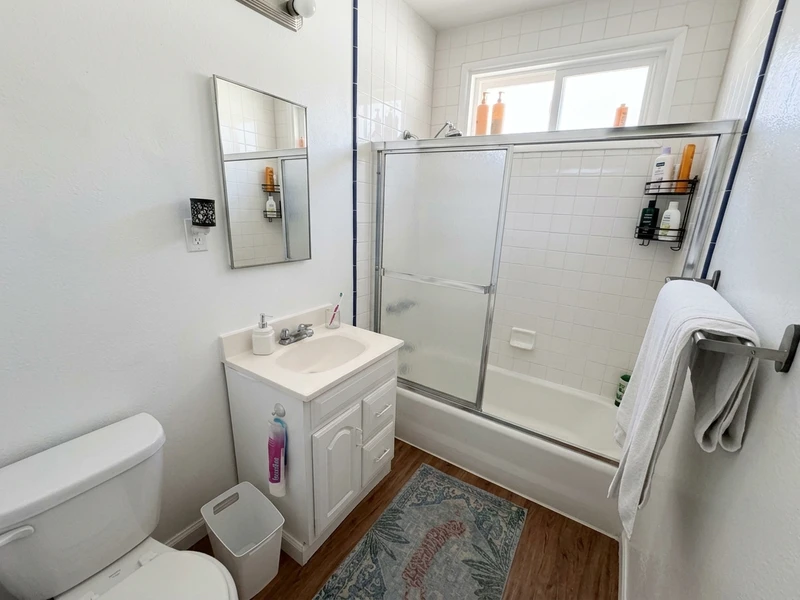 private room in Burbank photo 5