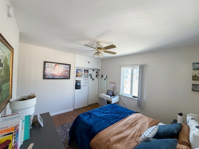 private room in Burbank photo 2