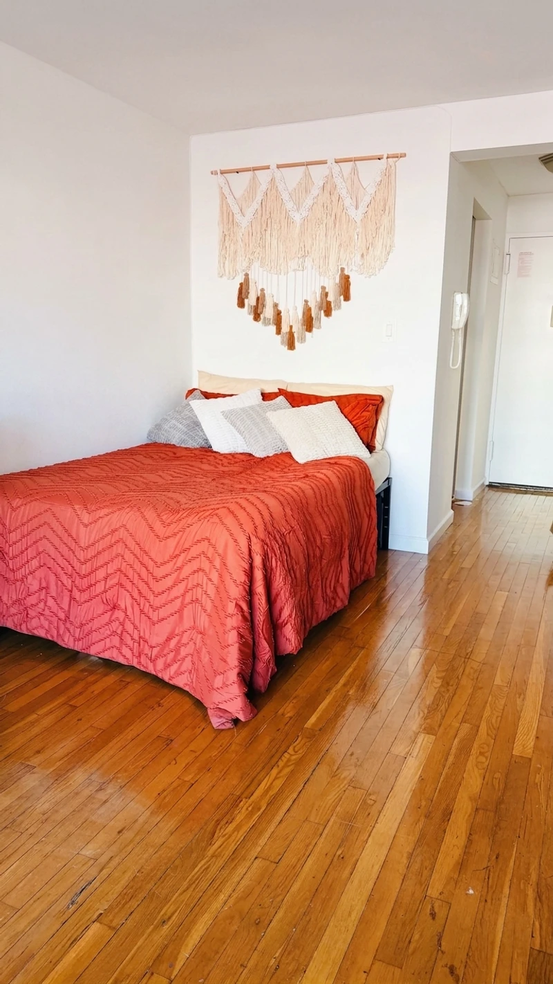 a studio in Hudson Yards photo 2