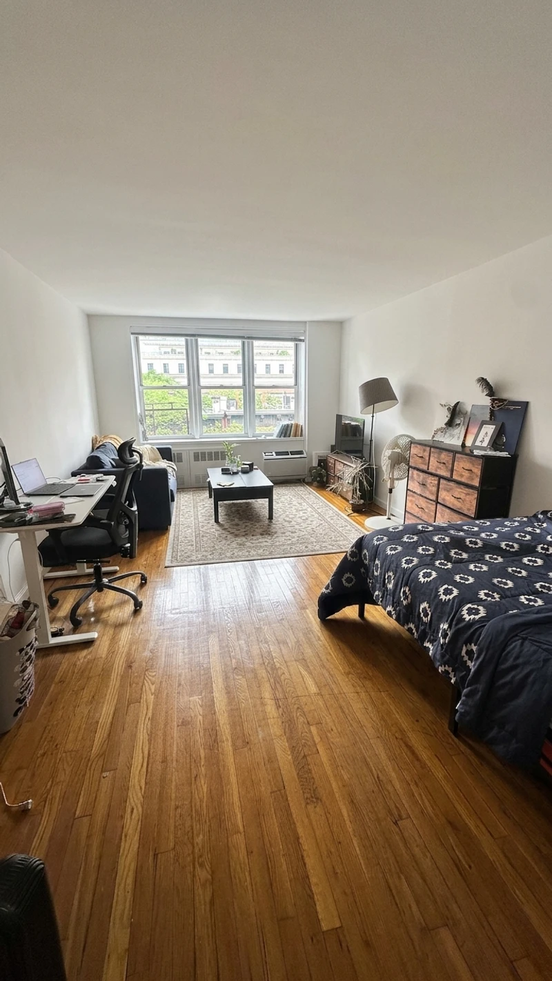 a studio in Hudson Yards photo 3