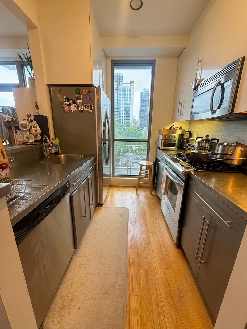 1 bedroom in Lower East Side photo 5