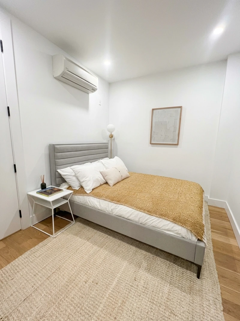 private room in Williamsburg photo 5