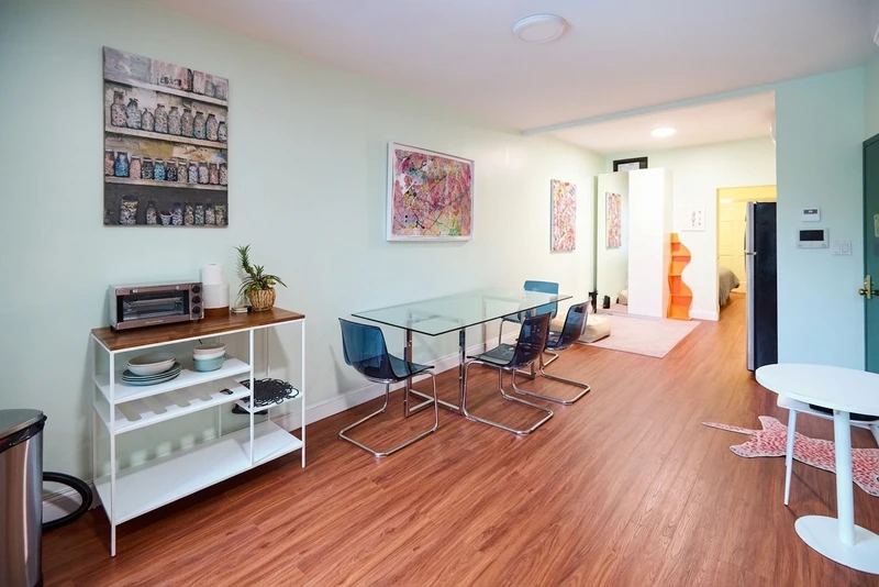 1 bedroom in Greenpoint photo 6
