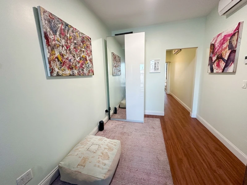 1 bedroom in Greenpoint photo 7