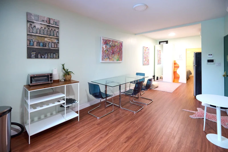 1 bedroom in Greenpoint photo 6
