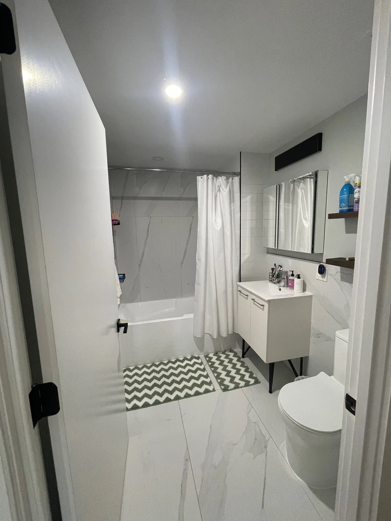 private room in Ridgewood photo 3