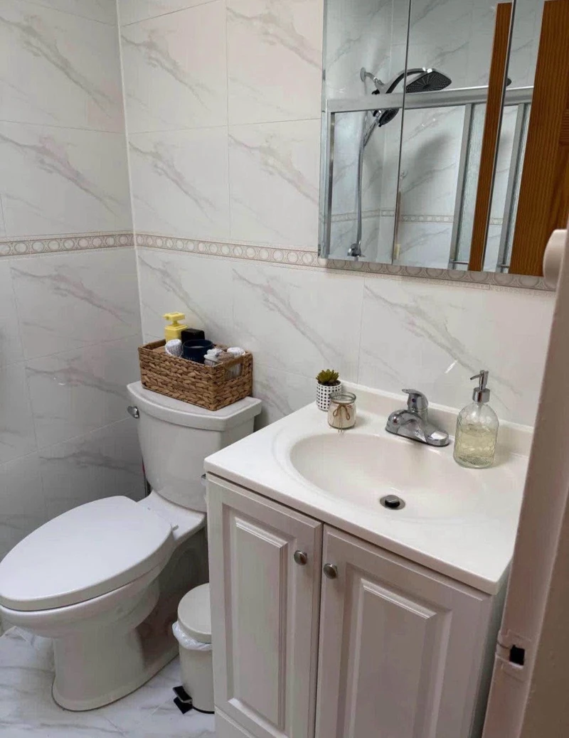 2 bedroom in Astoria photo 6