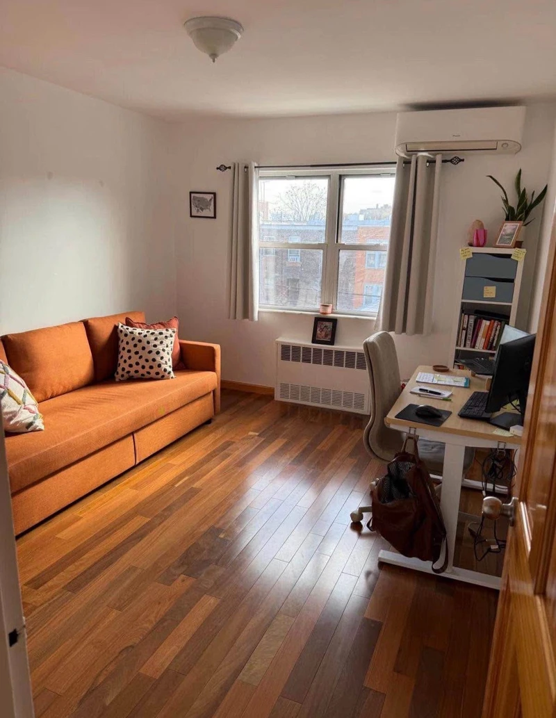 2 bedroom in Astoria photo 5