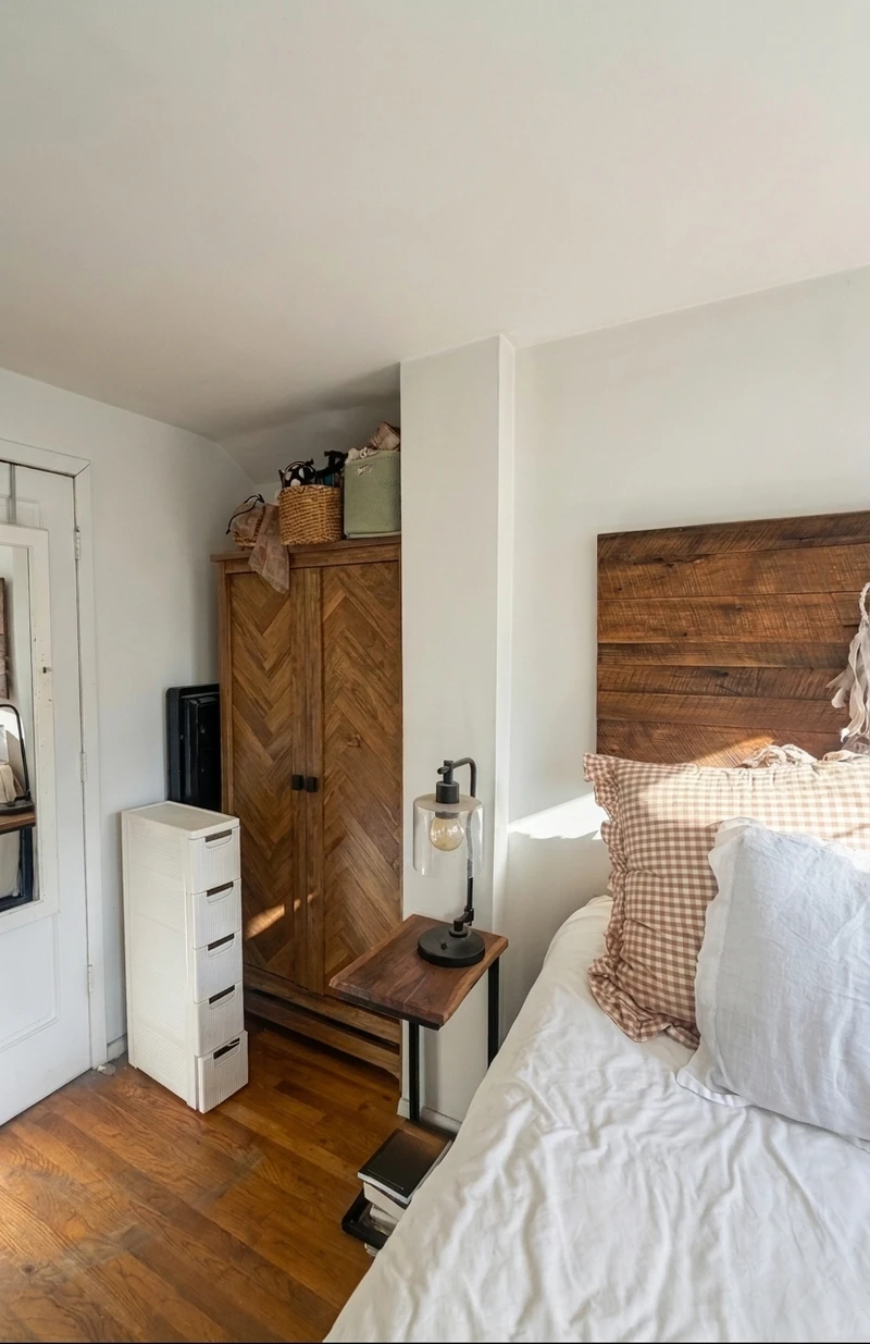 1 bedroom in East Village photo 8